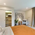 Canadensis Vacation Rental With Sauna