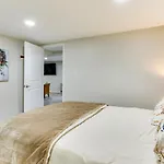 Canadensis Vacation Rental With Sauna